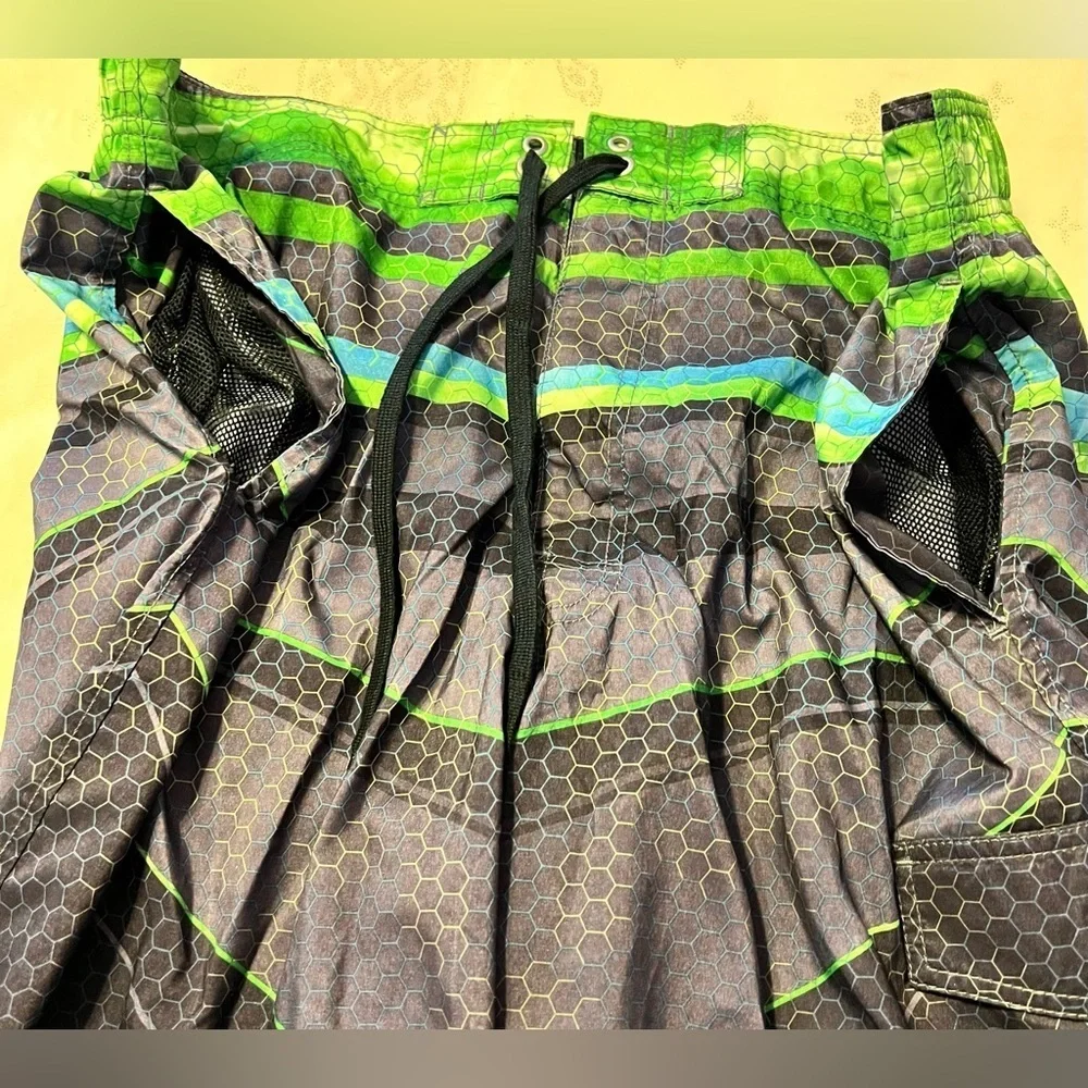 EUC Sonoma Green and Gray Swim Shorts Men’s XXL, Velcro waist & 3 pockets